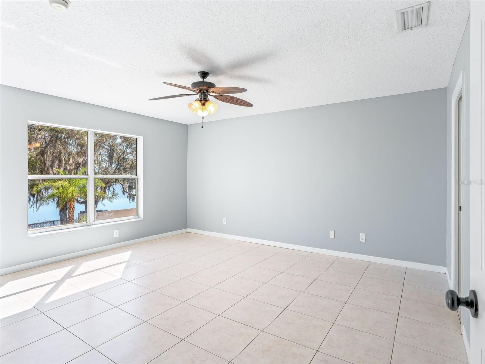 Image 22 of 56 For 3924 Woodpecker Drive