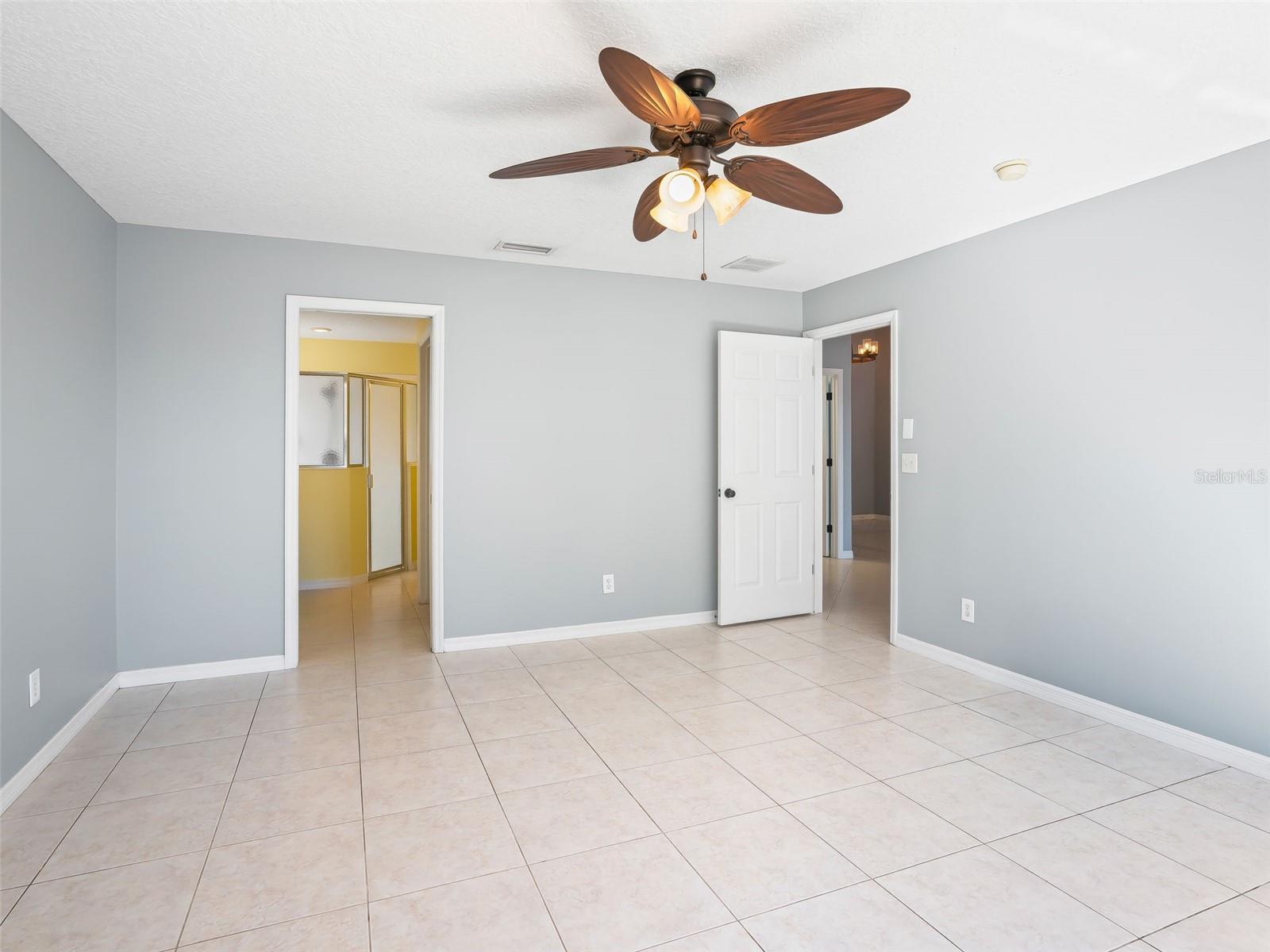 Image 23 of 56 For 3924 Woodpecker Drive