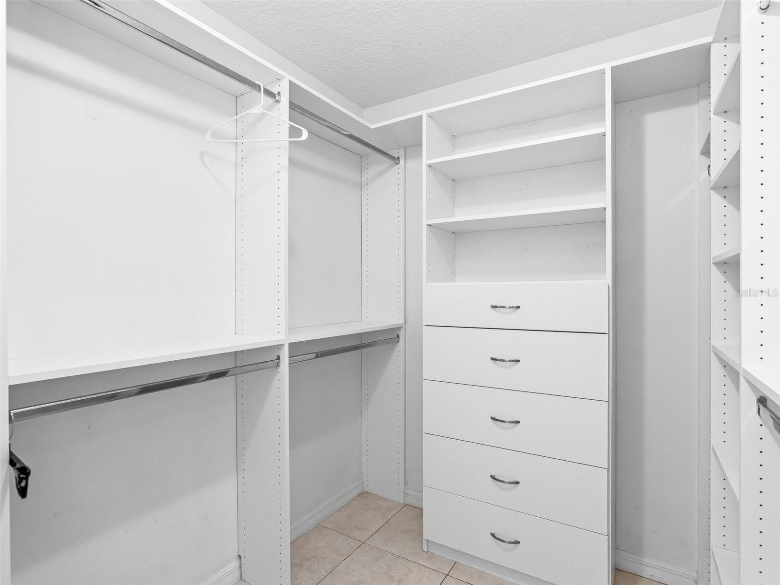 Image 27 of 56 For 3924 Woodpecker Drive