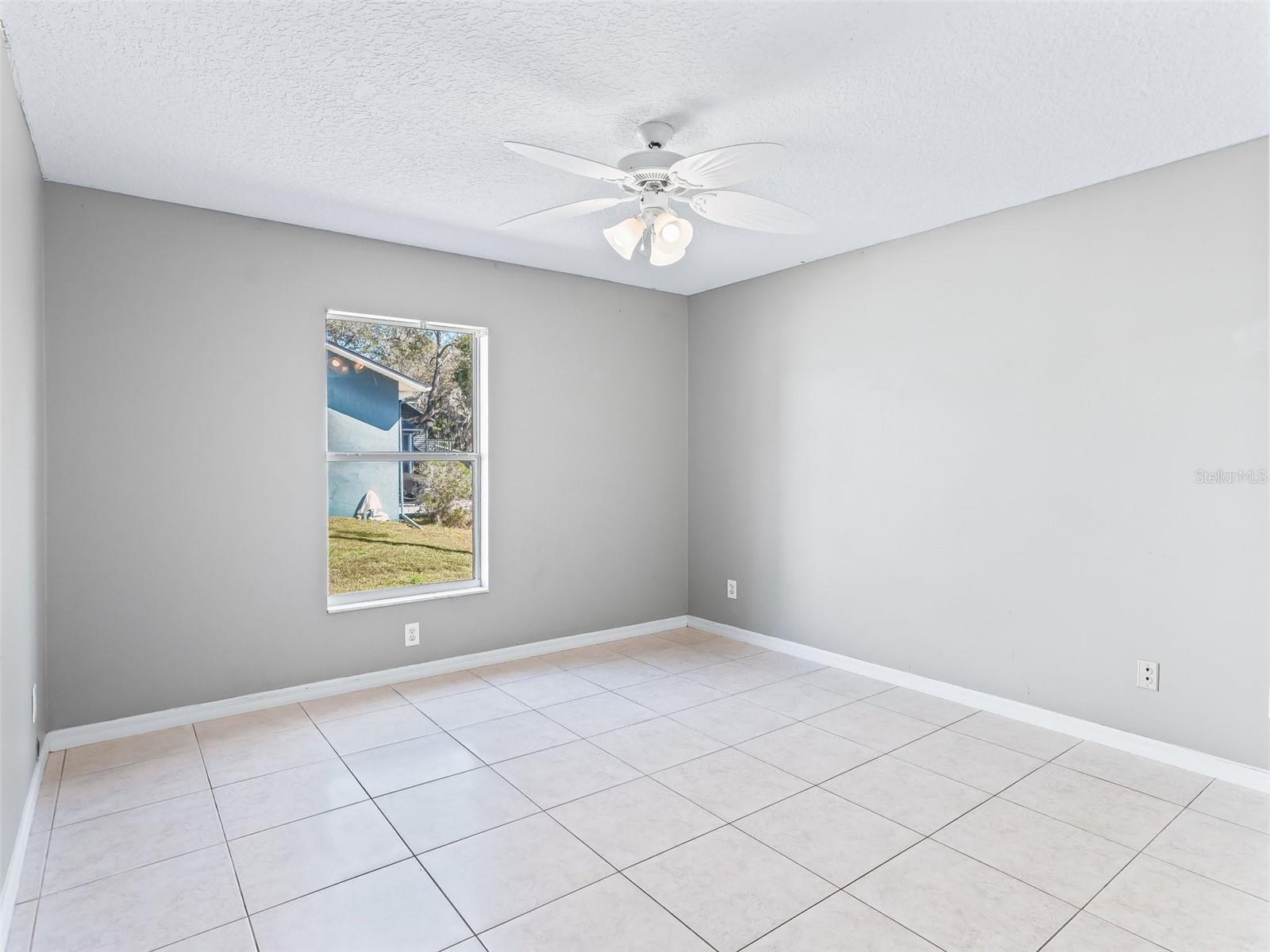 Image 31 of 56 For 3924 Woodpecker Drive