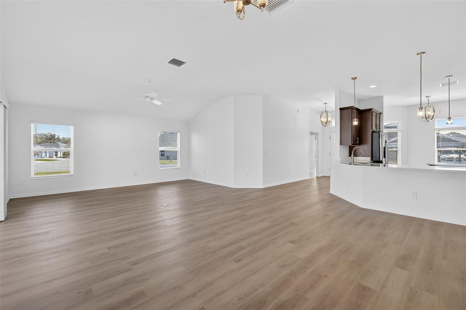 Image 19 of 62 For 6672 Garner Path