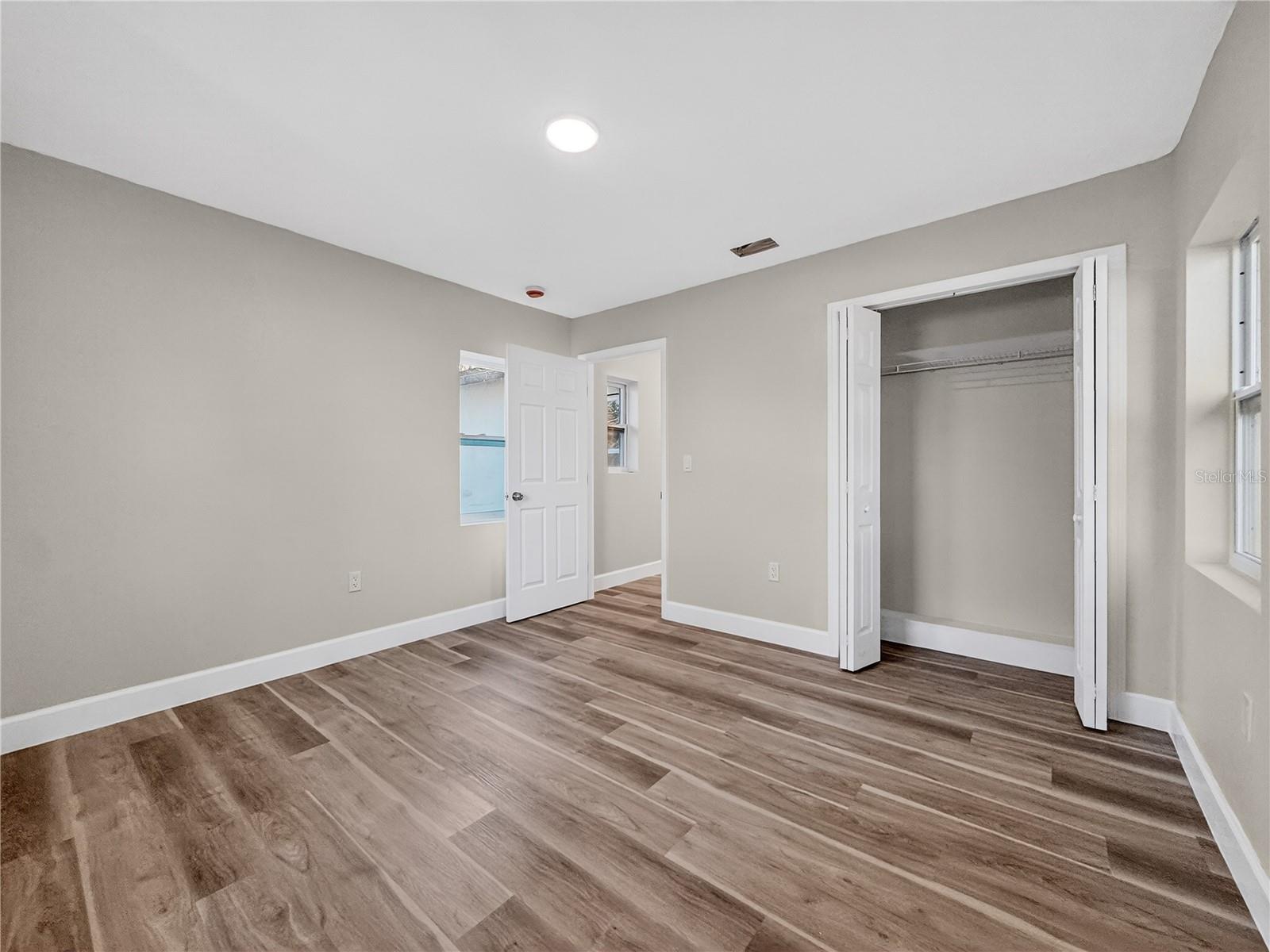 Image 12 of 28 For 1450 Park Avenue