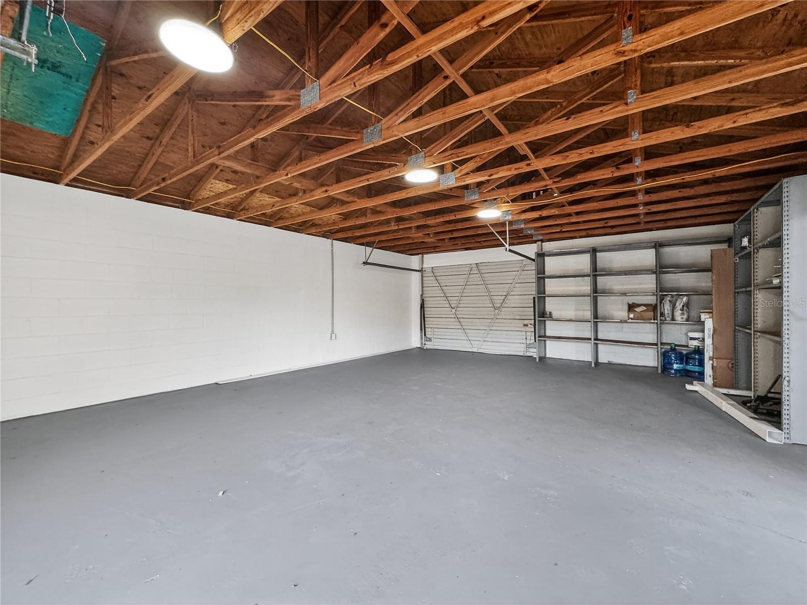 Image 19 of 28 For 1450 Park Avenue