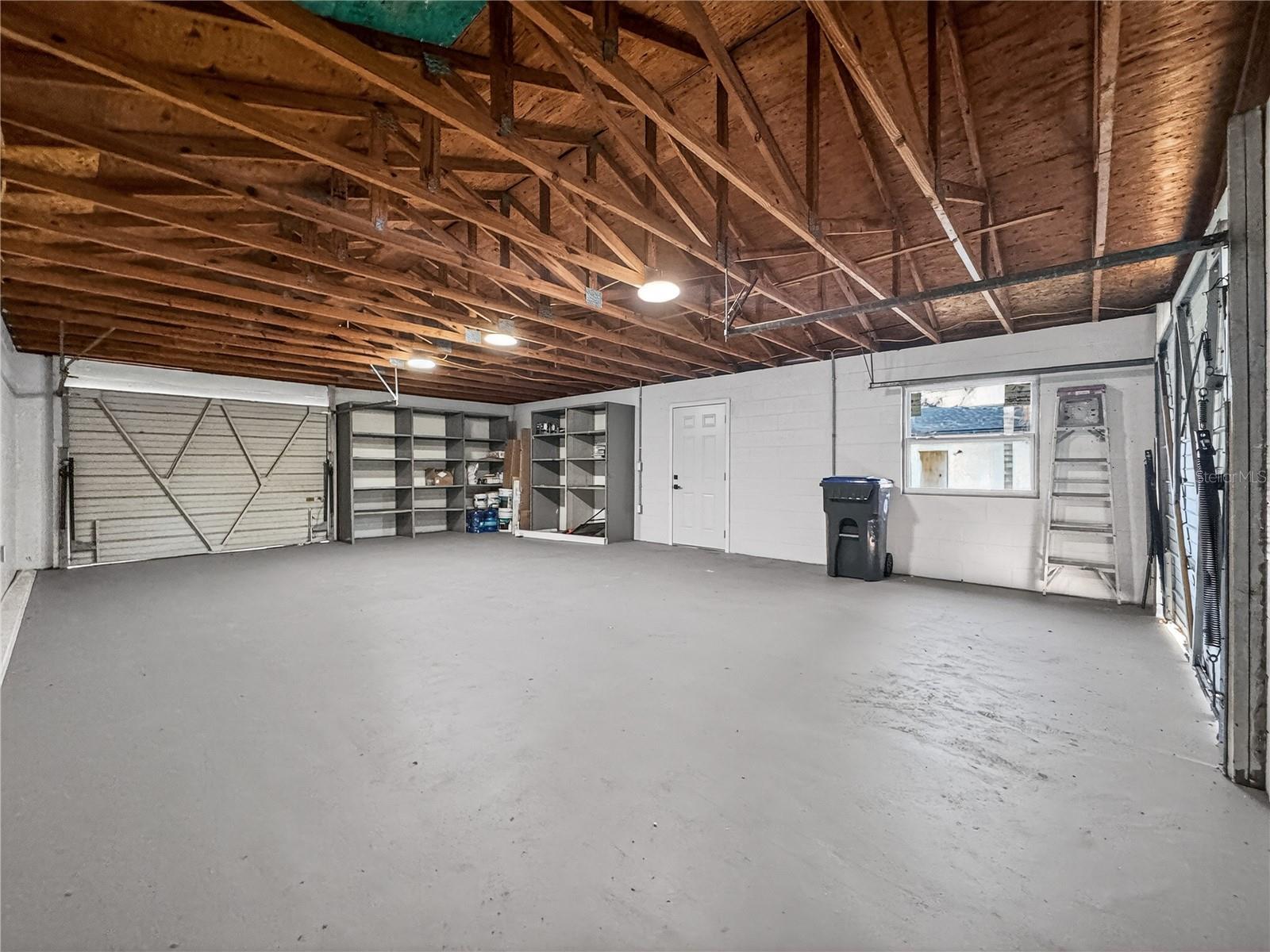 Image 20 of 28 For 1450 Park Avenue