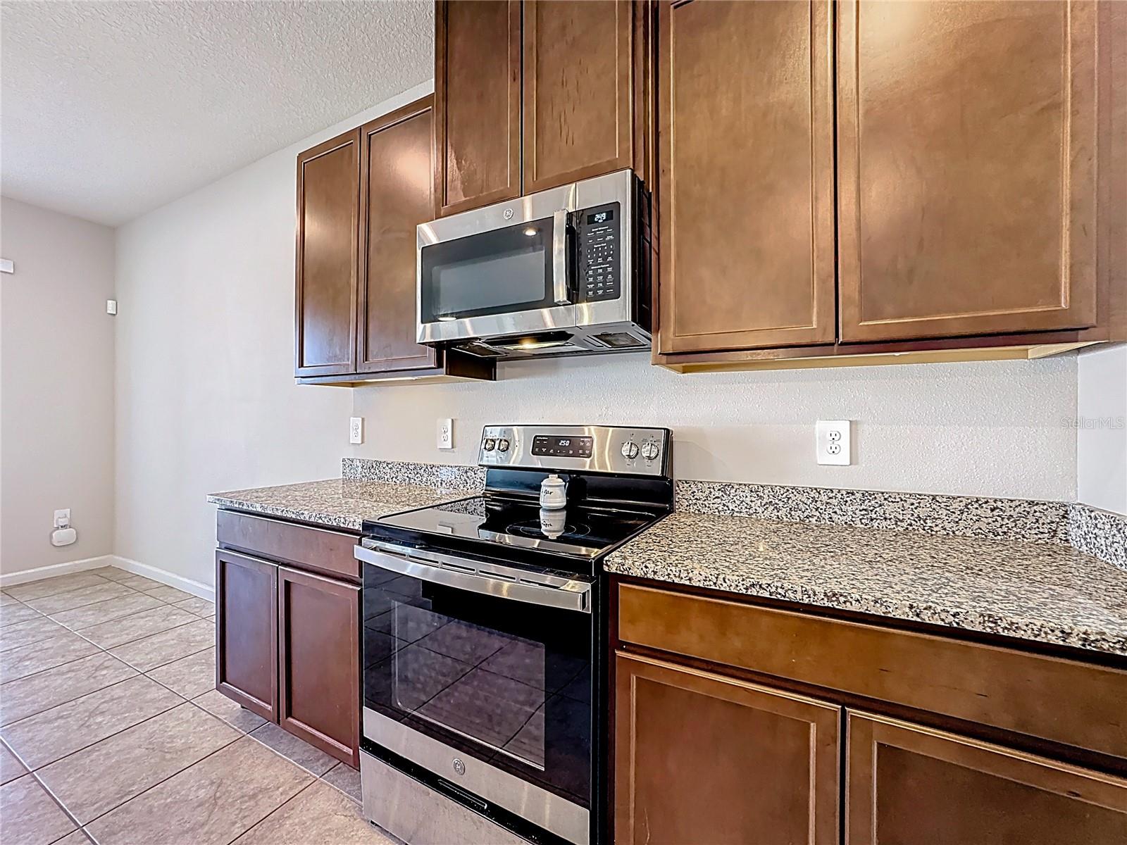 Image 12 of 56 For 535 Rominger Loop