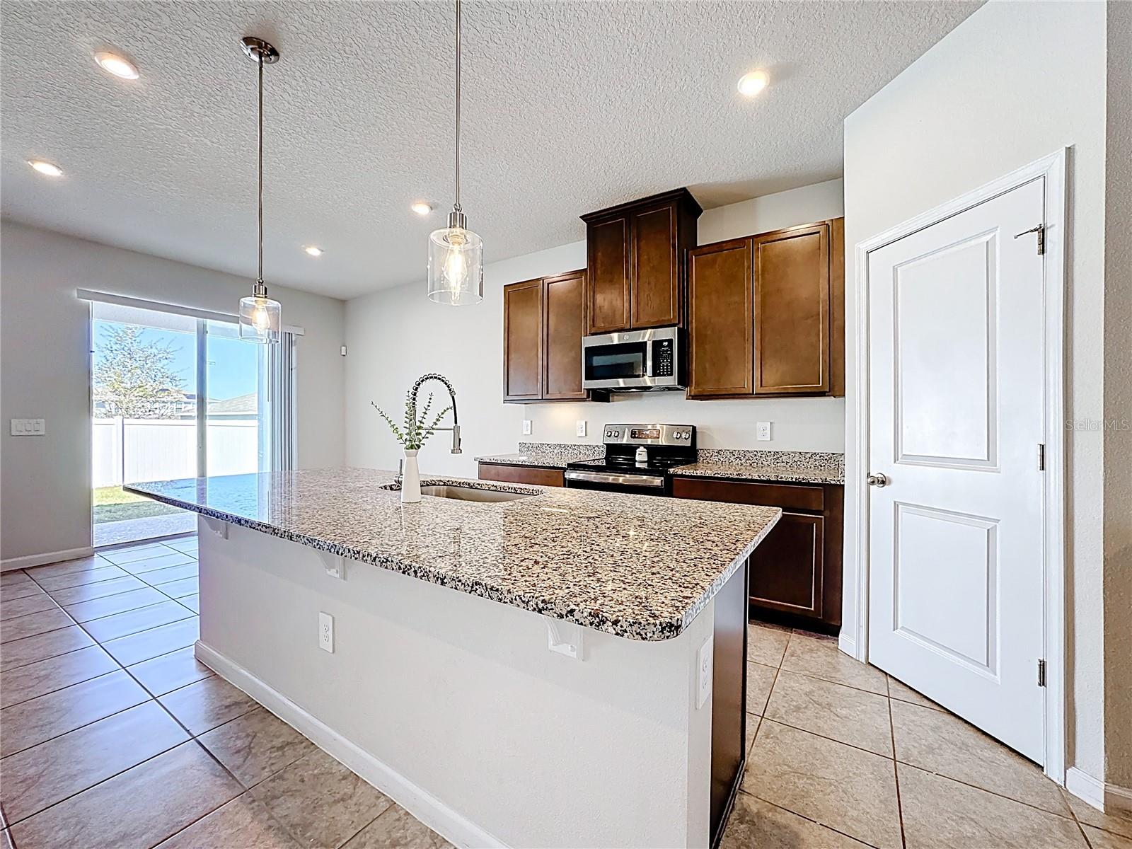 Image 9 of 56 For 535 Rominger Loop