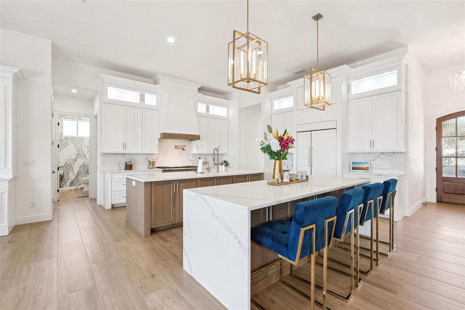 Image 15 of 62 For 10839 Lakeshore Drive