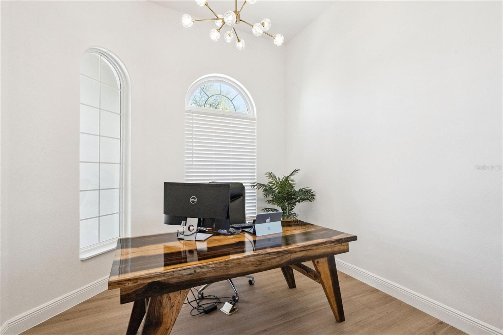 Image 32 of 62 For 10839 Lakeshore Drive