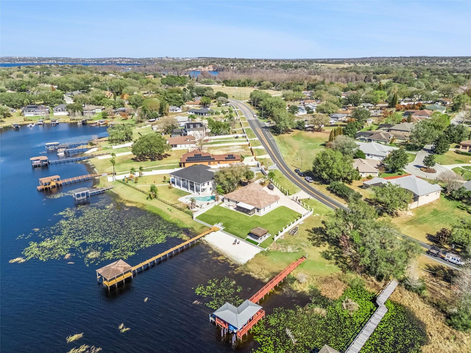 Image 56 of 62 For 10839 Lakeshore Drive