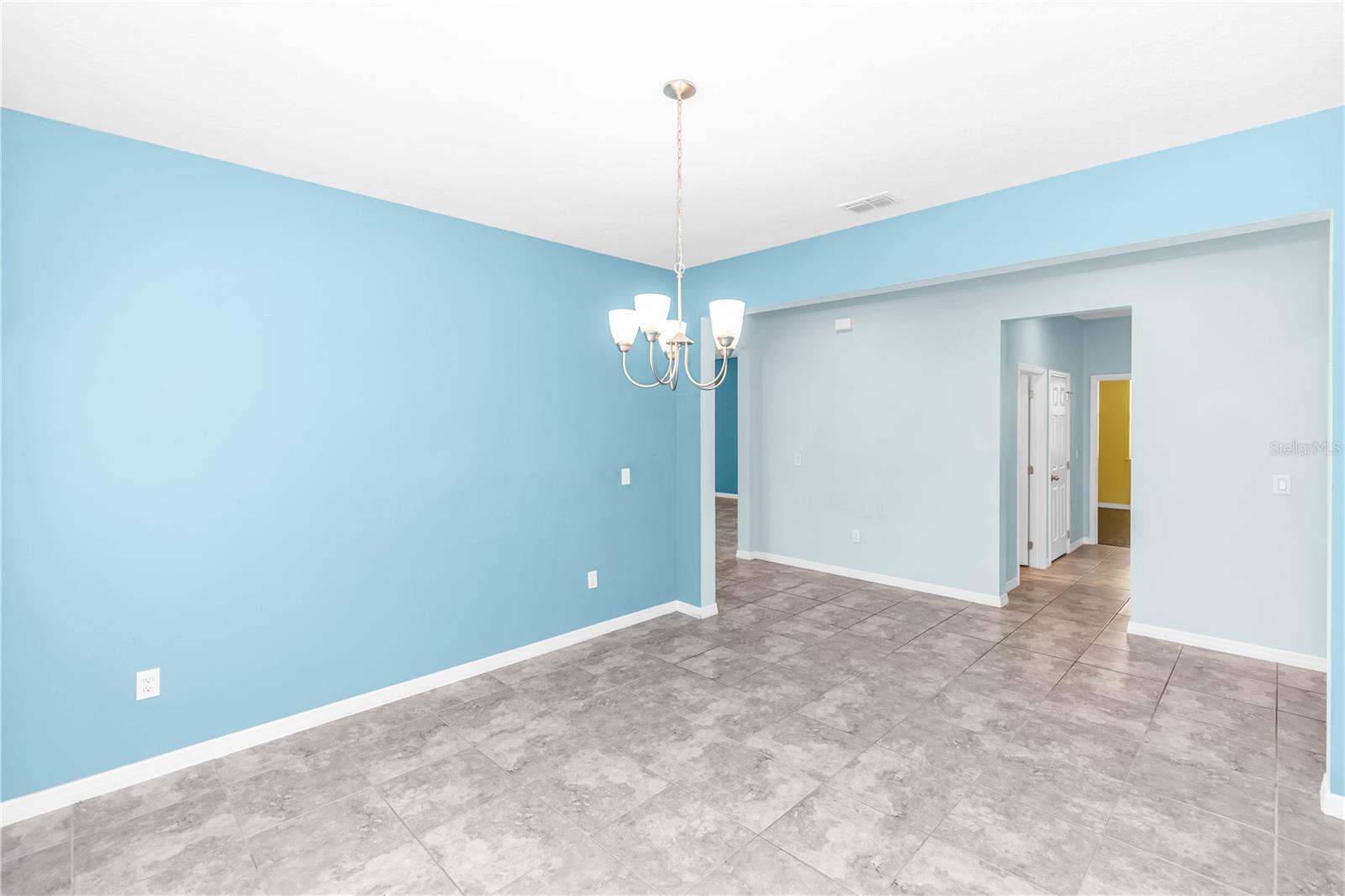 Image 11 of 70 For 3427 Stonegate Drive