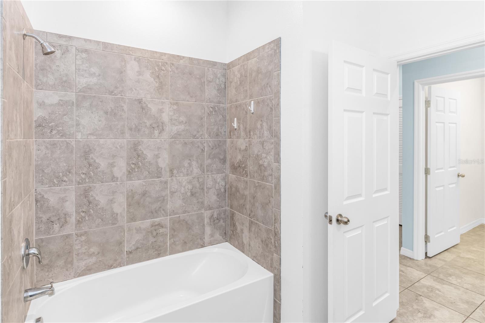 Image 24 of 70 For 3427 Stonegate Drive