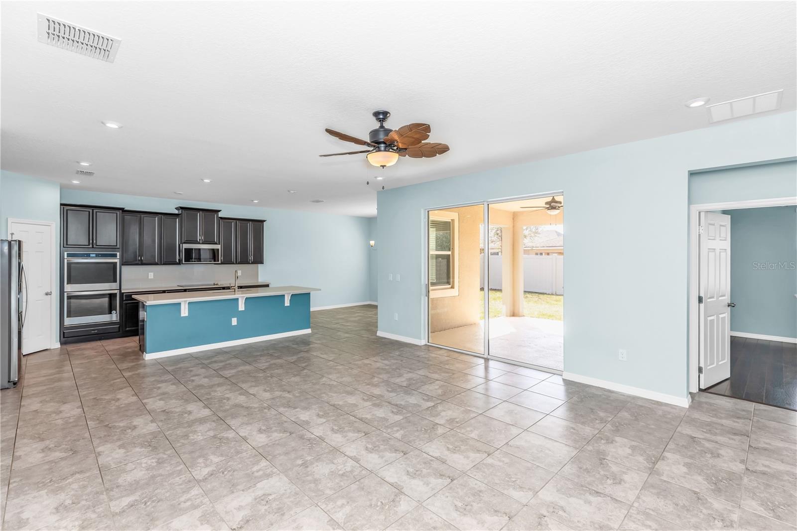 Image 5 of 70 For 3427 Stonegate Drive