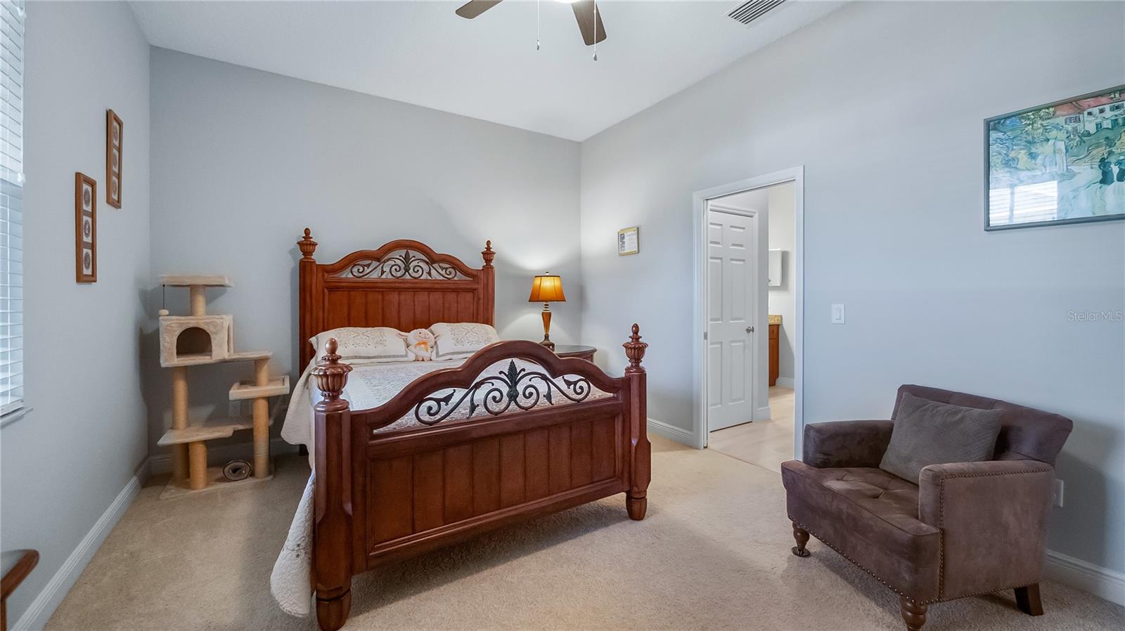 Image 17 of 39 For 2003 Winnipeg Way