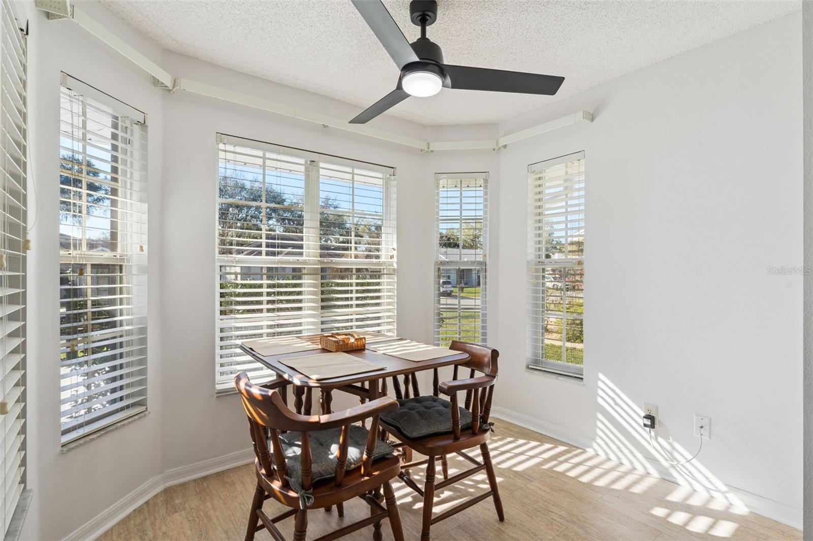 Image 14 of 93 For 26842 Forest Hills Street