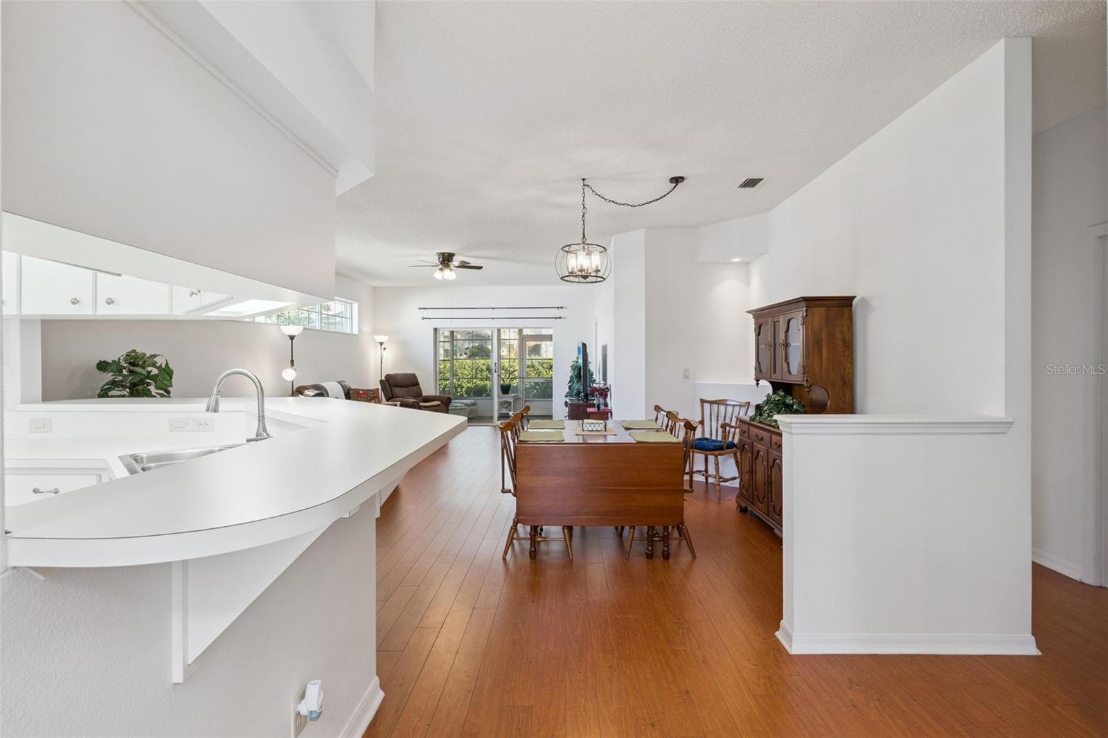 Image 19 of 93 For 26842 Forest Hills Street