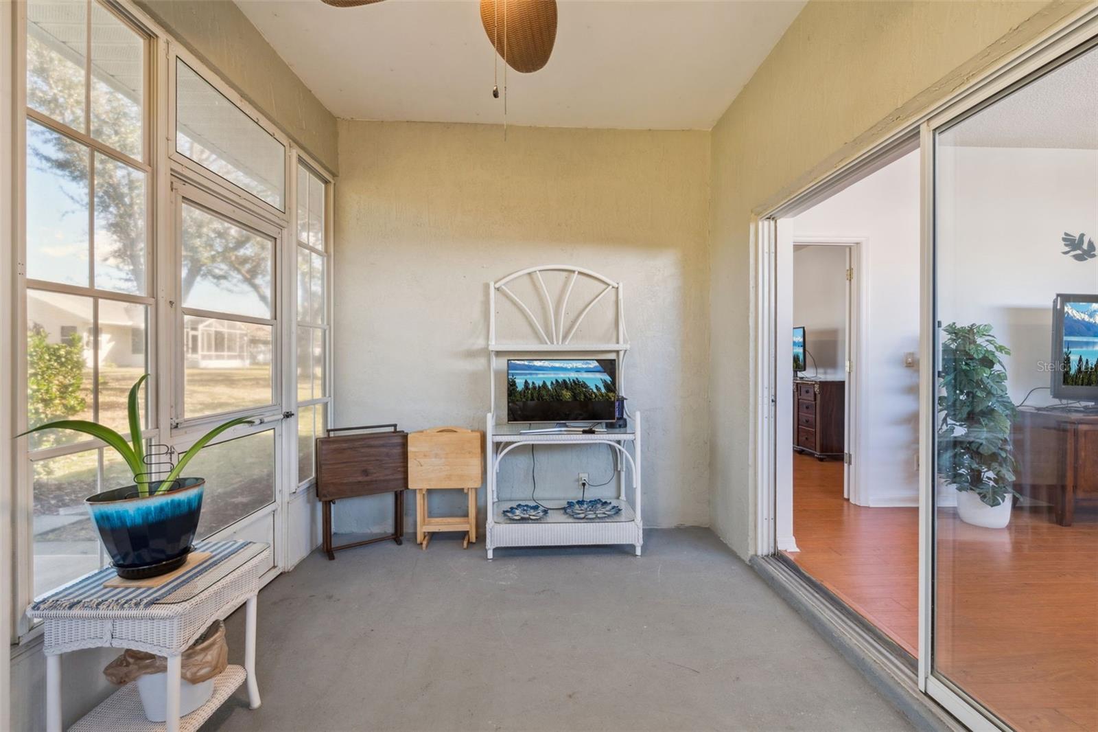 Image 26 of 93 For 26842 Forest Hills Street