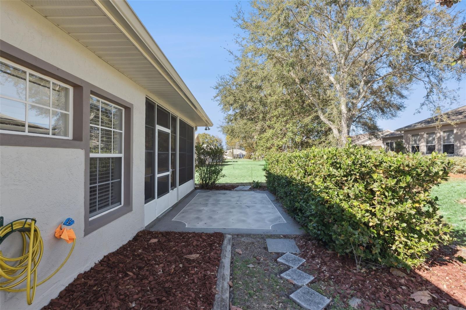 Image 42 of 93 For 26842 Forest Hills Street