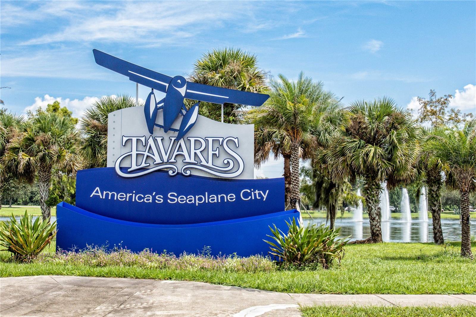 Image 22 of 31 For 30034 Tavares Ridge Boulevard 1