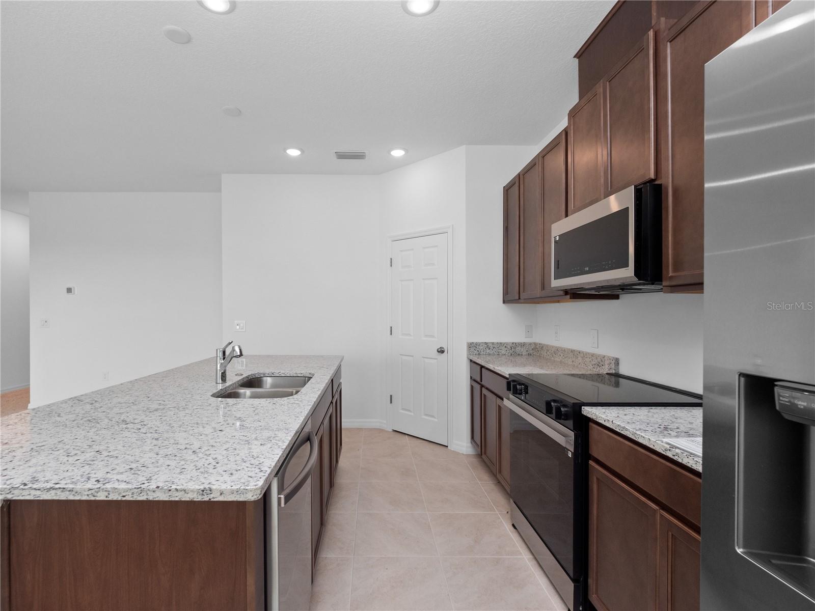 Image 5 of 27 For 329 Marion Loop