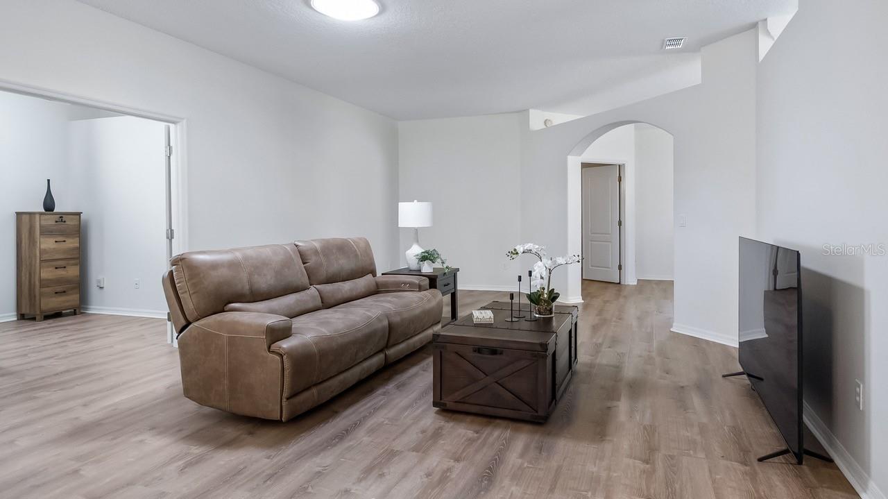 Image 28 of 34 For 3734 Hasting Lane