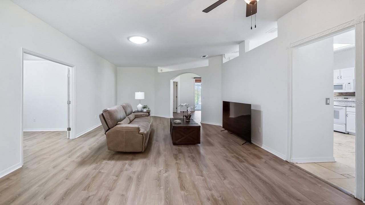 Image 6 of 34 For 3734 Hasting Lane