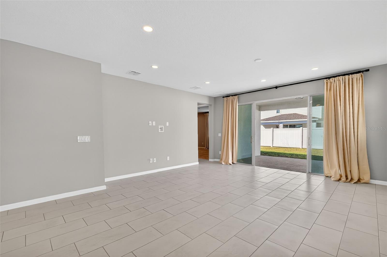 Image 11 of 32 For 3998 Bannock Avenue