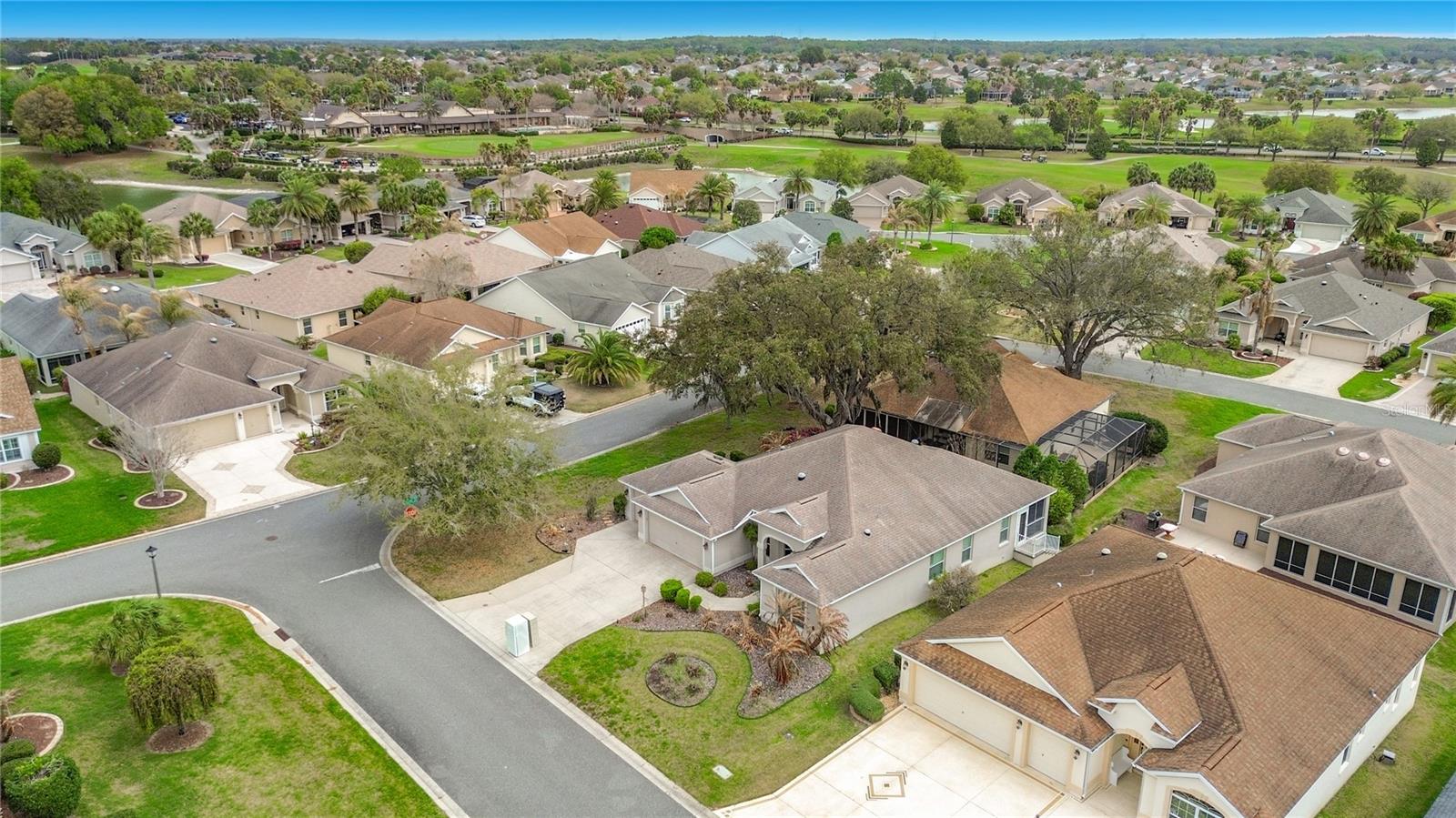 Image 3 of 42 For 2679 Lantana Avenue