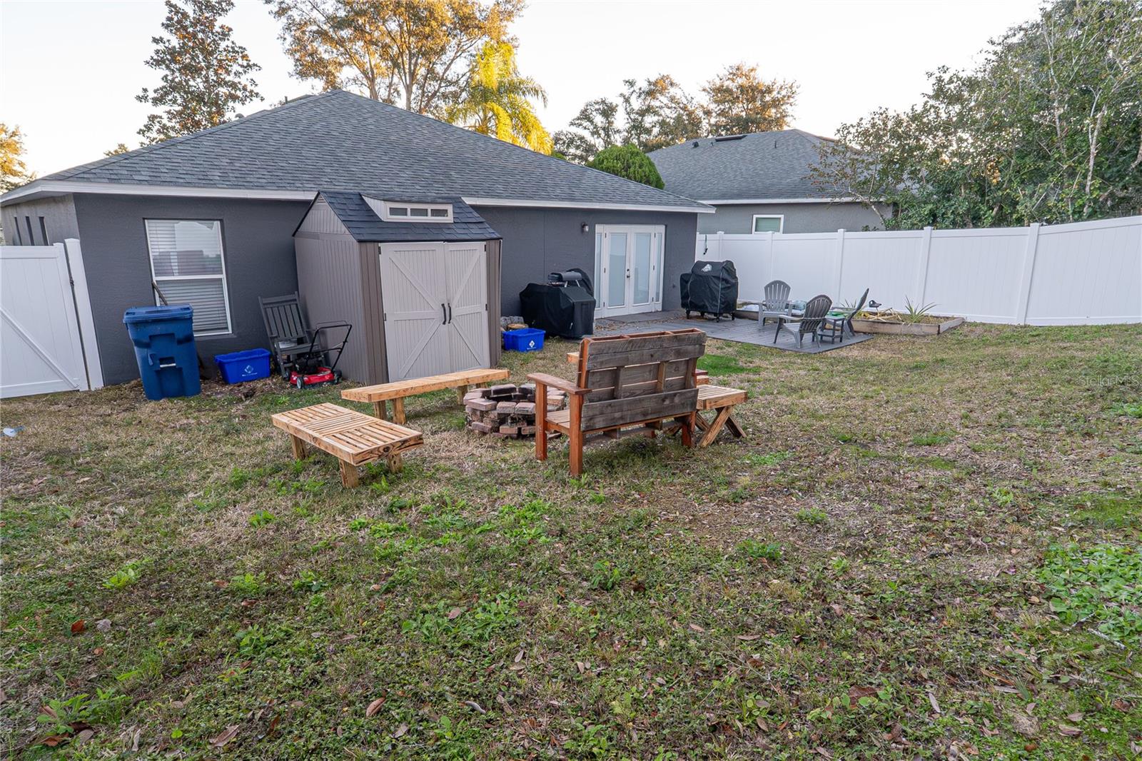 Image 36 of 37 For 1038 Singleton Circle