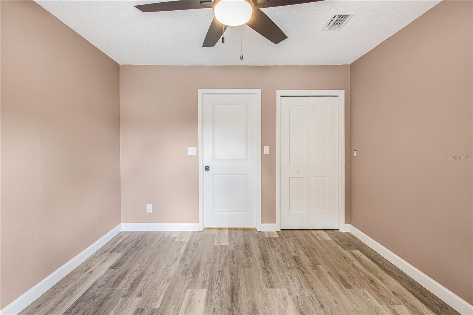 Image 17 of 24 For 761 Pearl Street