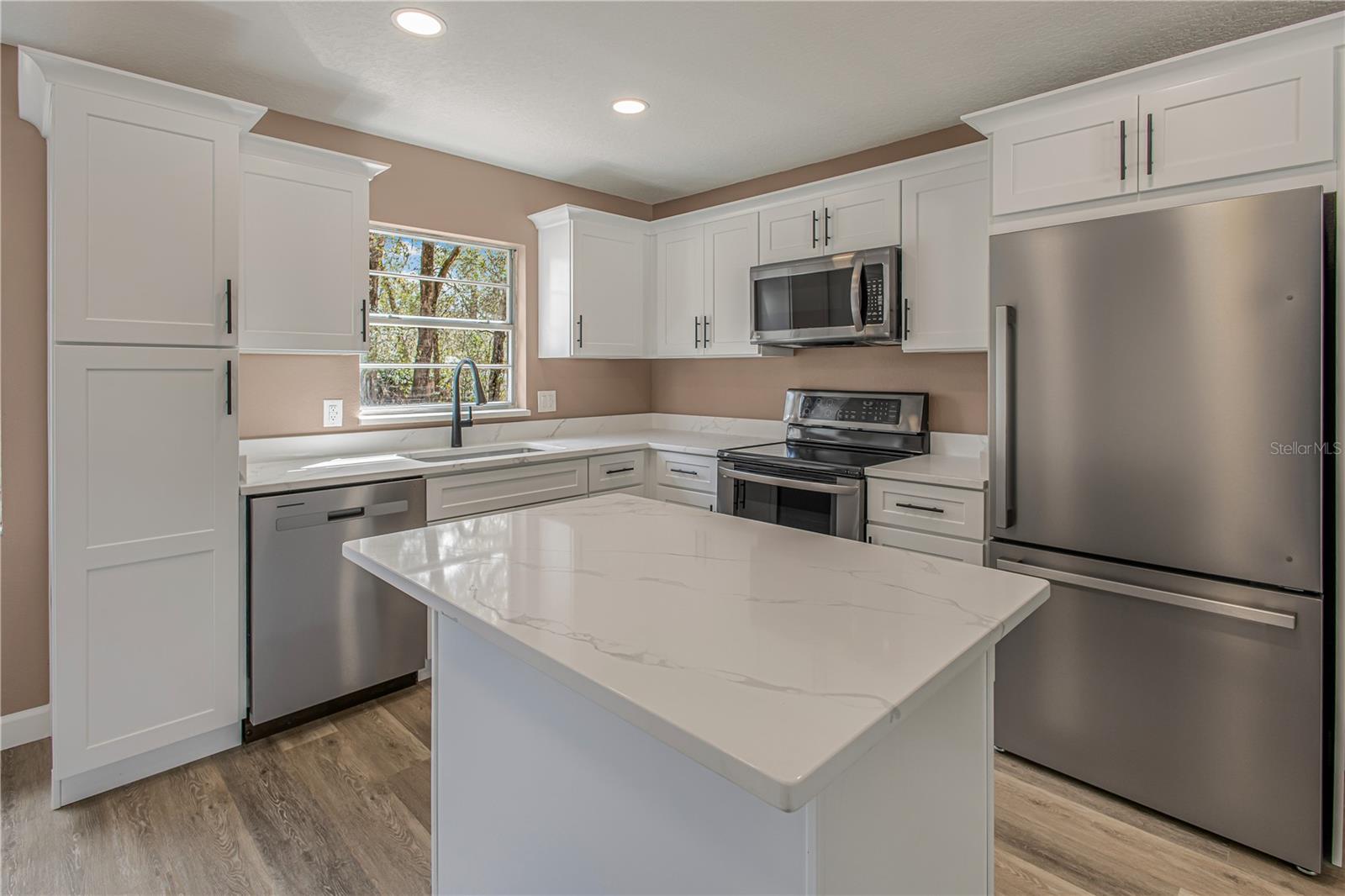 Image 2 of 24 For 761 Pearl Street