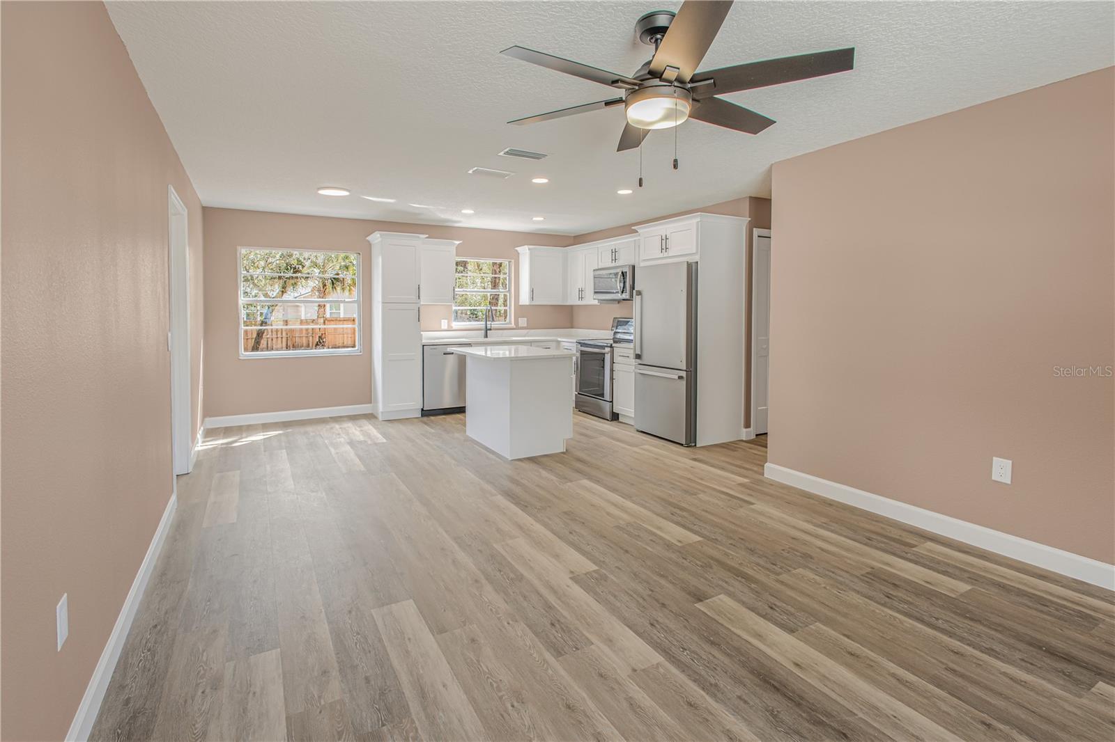 Image 4 of 24 For 761 Pearl Street