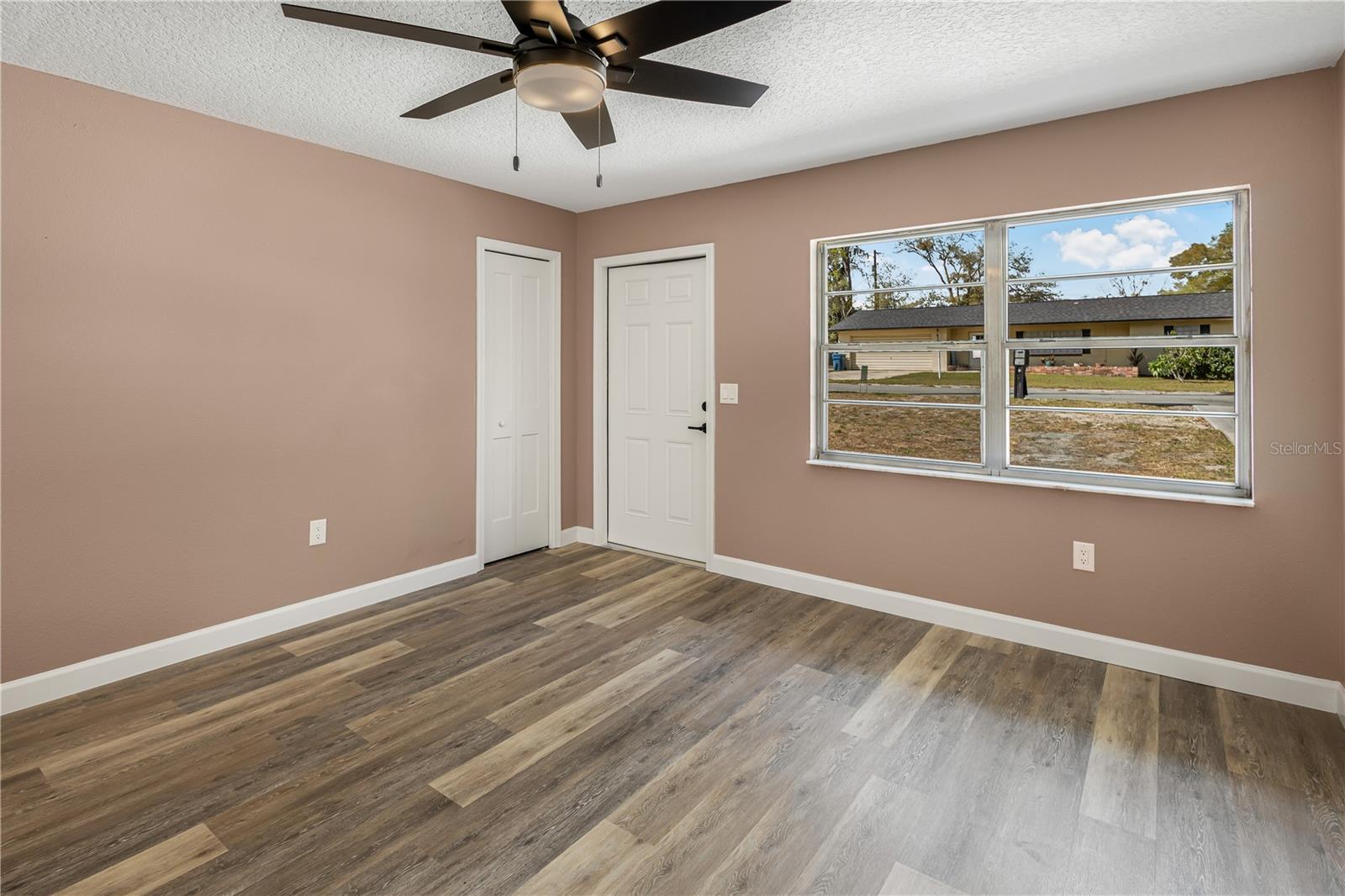 Image 6 of 24 For 761 Pearl Street