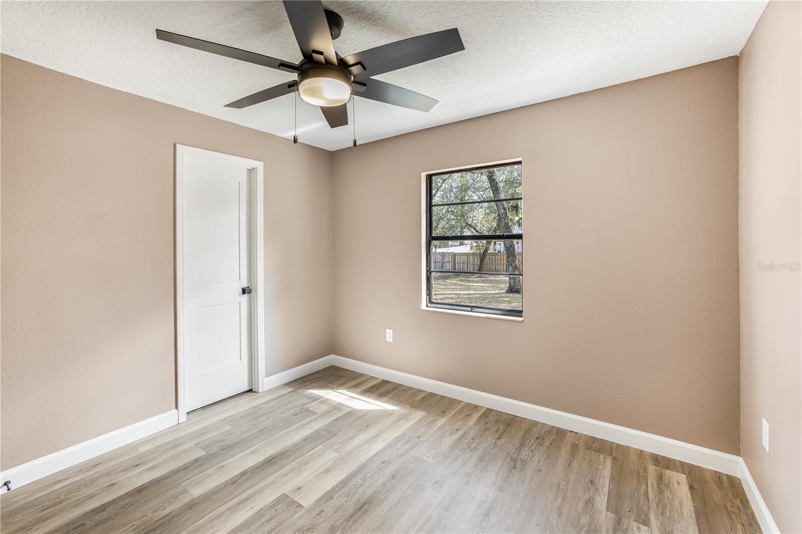 Image 8 of 24 For 761 Pearl Street