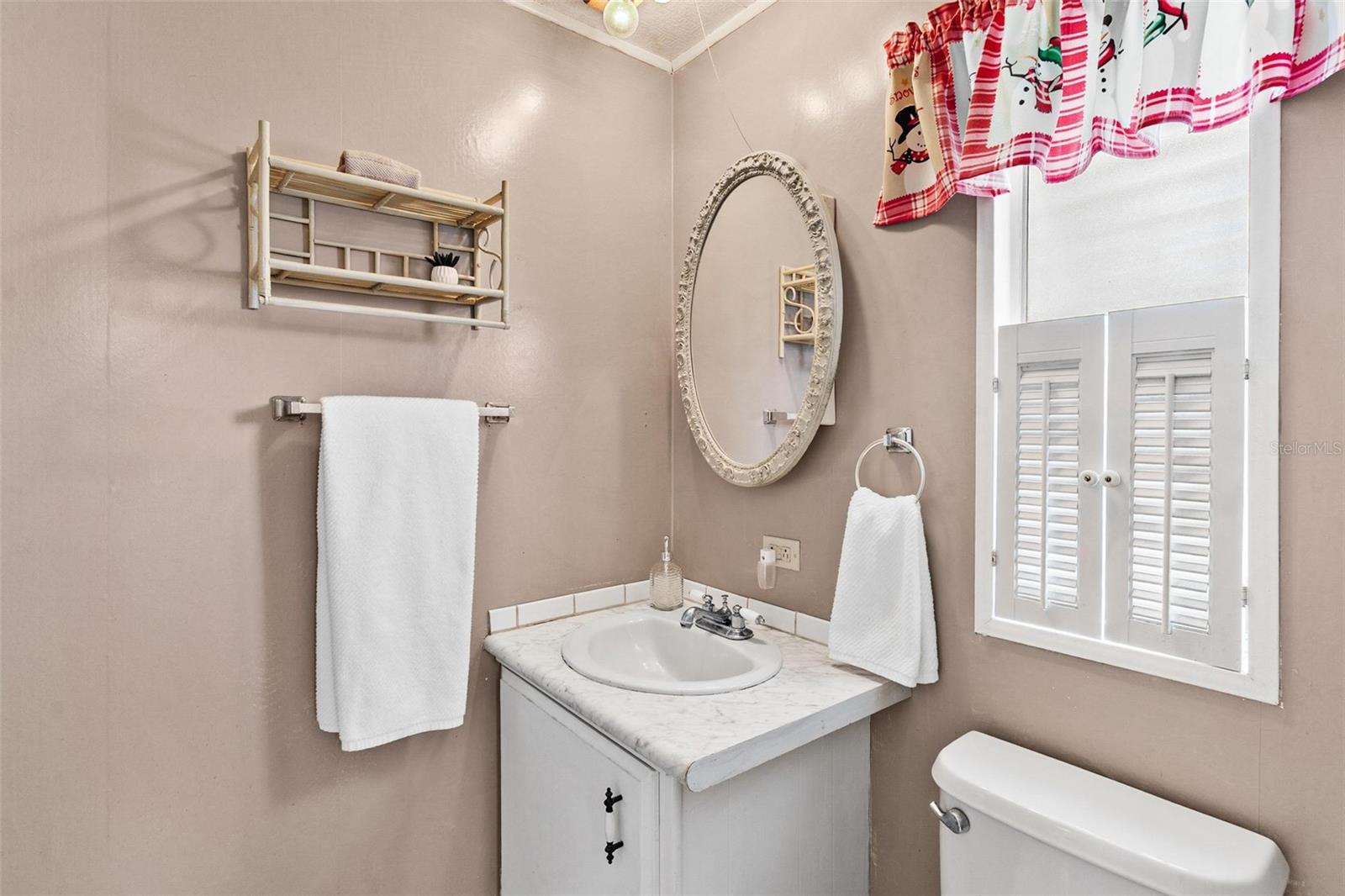 Image 24 of 53 For 304 Ivanhoe Circle