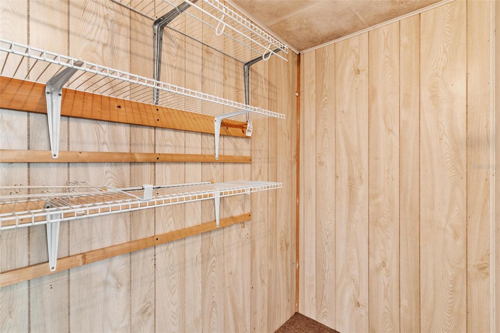 Image 34 of 53 For 304 Ivanhoe Circle