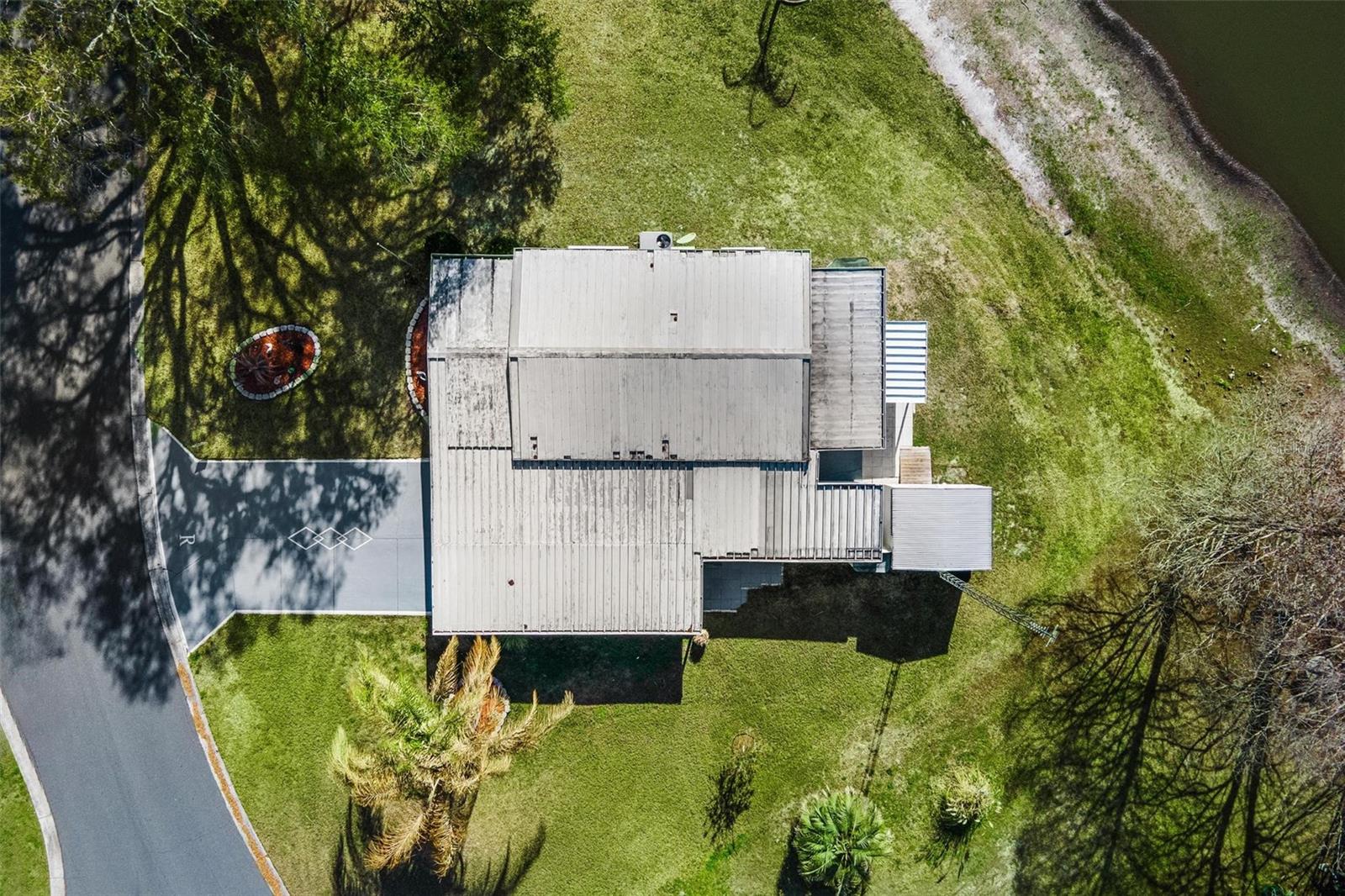 Image 51 of 53 For 304 Ivanhoe Circle