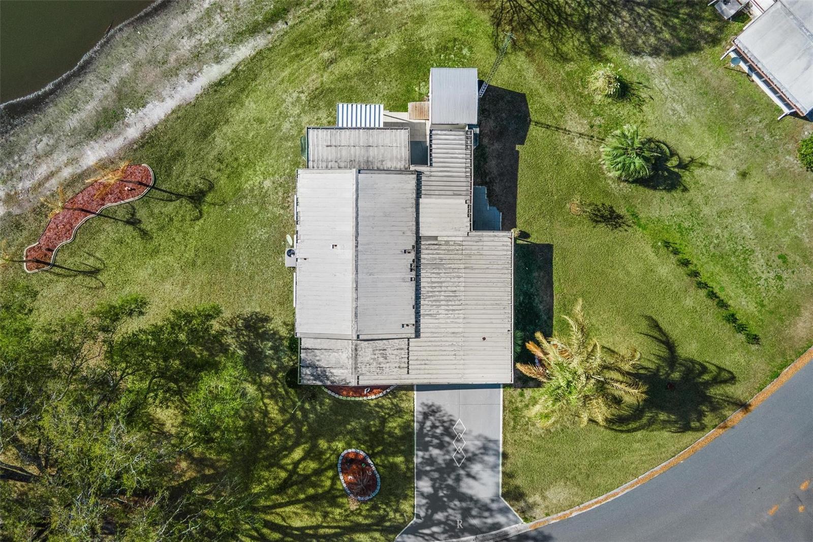 Image 52 of 53 For 304 Ivanhoe Circle