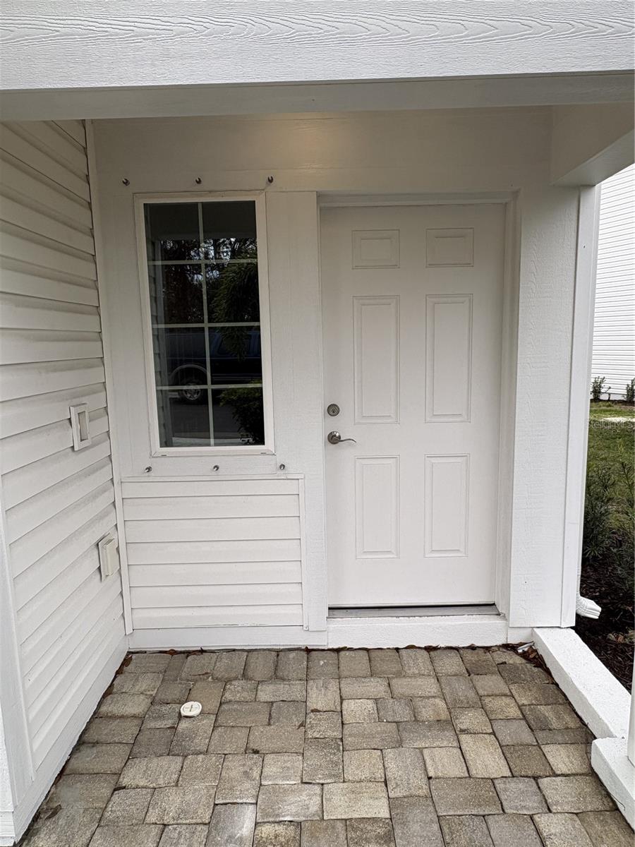 Image 2 of 11 For 2527 6th Avenue Drive E