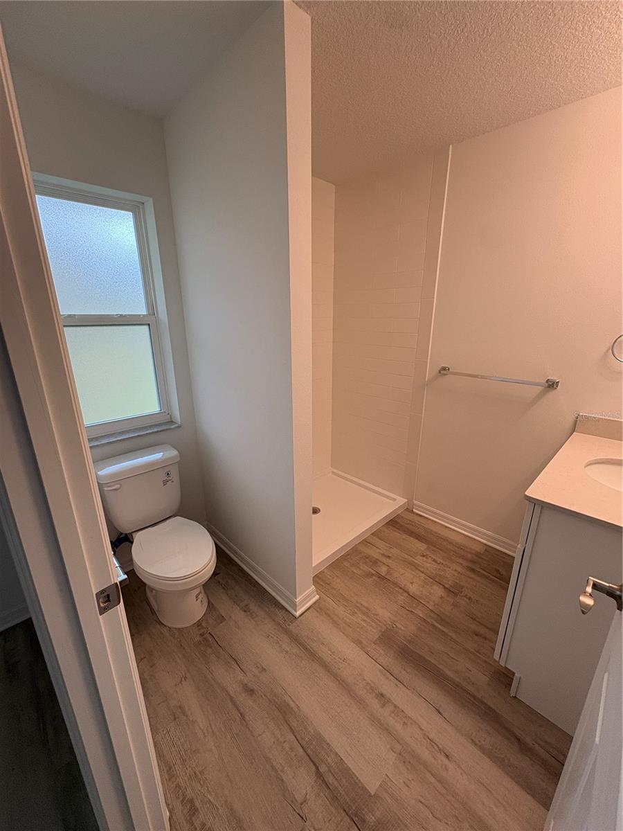 Image 5 of 11 For 2527 6th Avenue Drive E