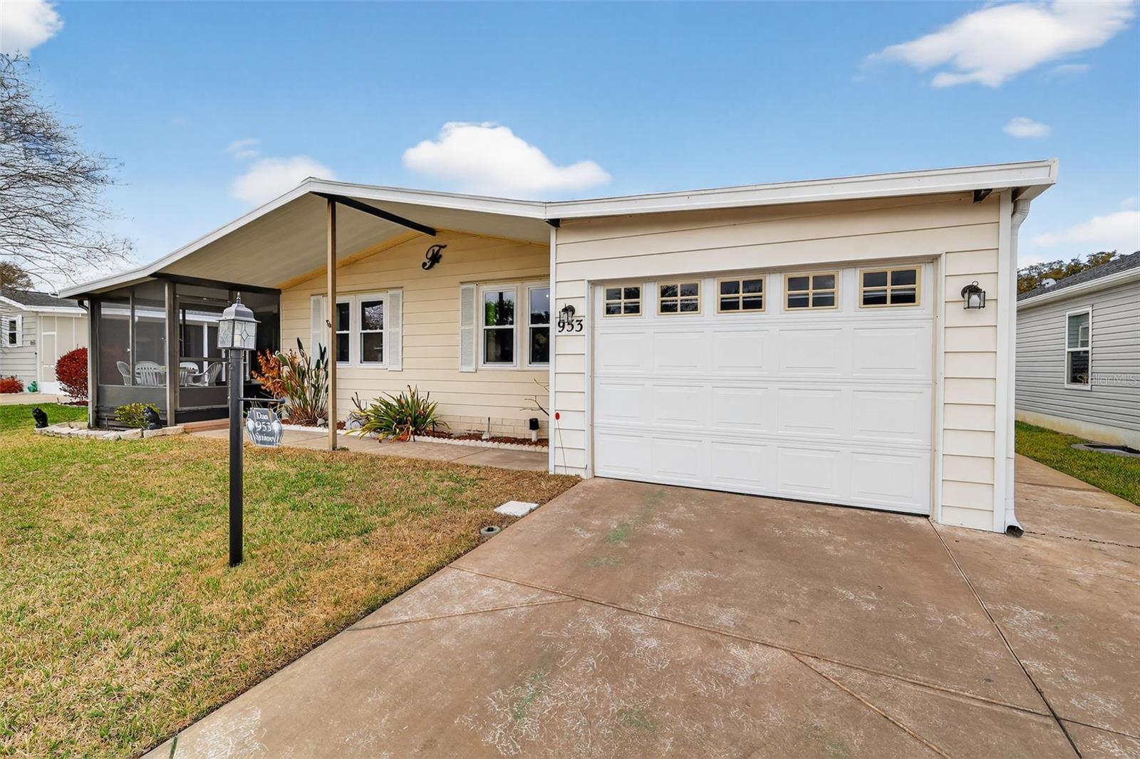 Image 2 of 43 For 953 Orchid Street