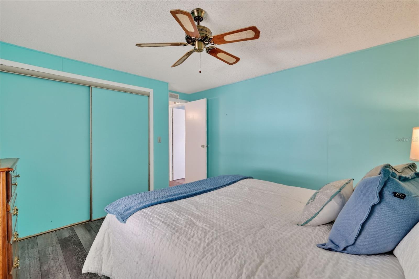 Image 24 of 43 For 953 Orchid Street