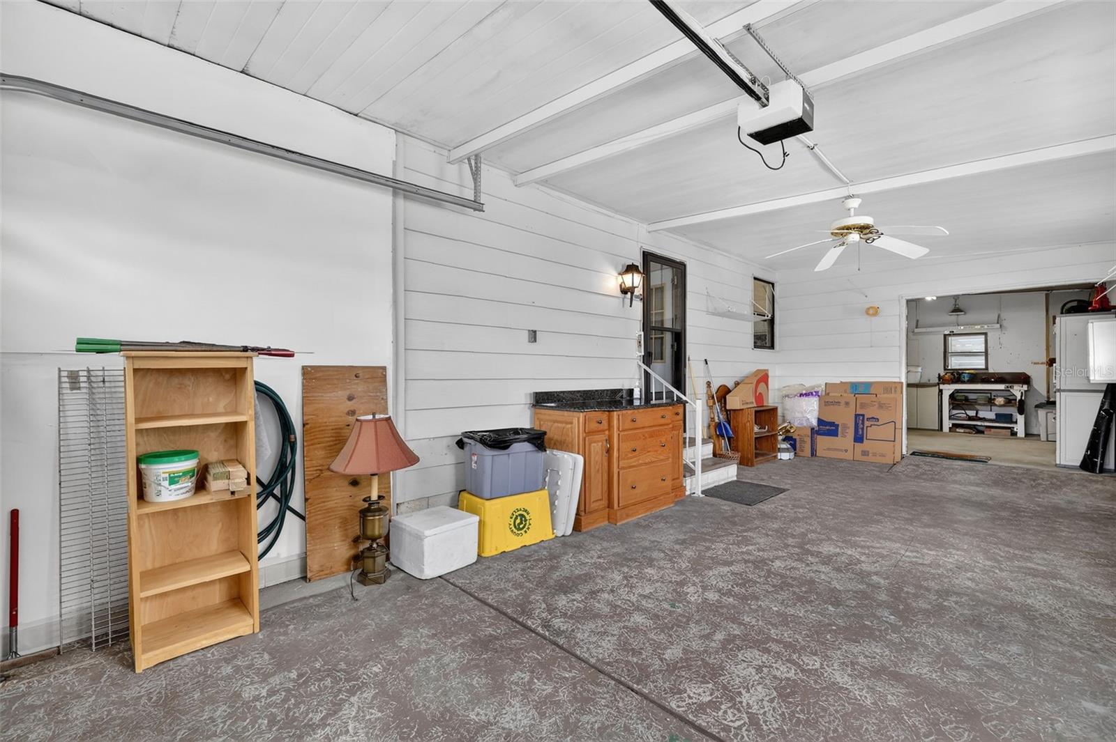 Image 32 of 43 For 953 Orchid Street