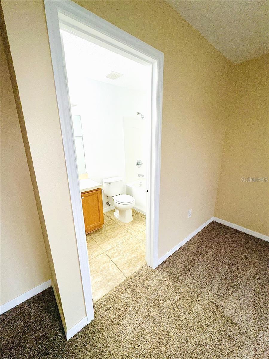 Image 17 of 21 For 5465 Paradise Cay Circle