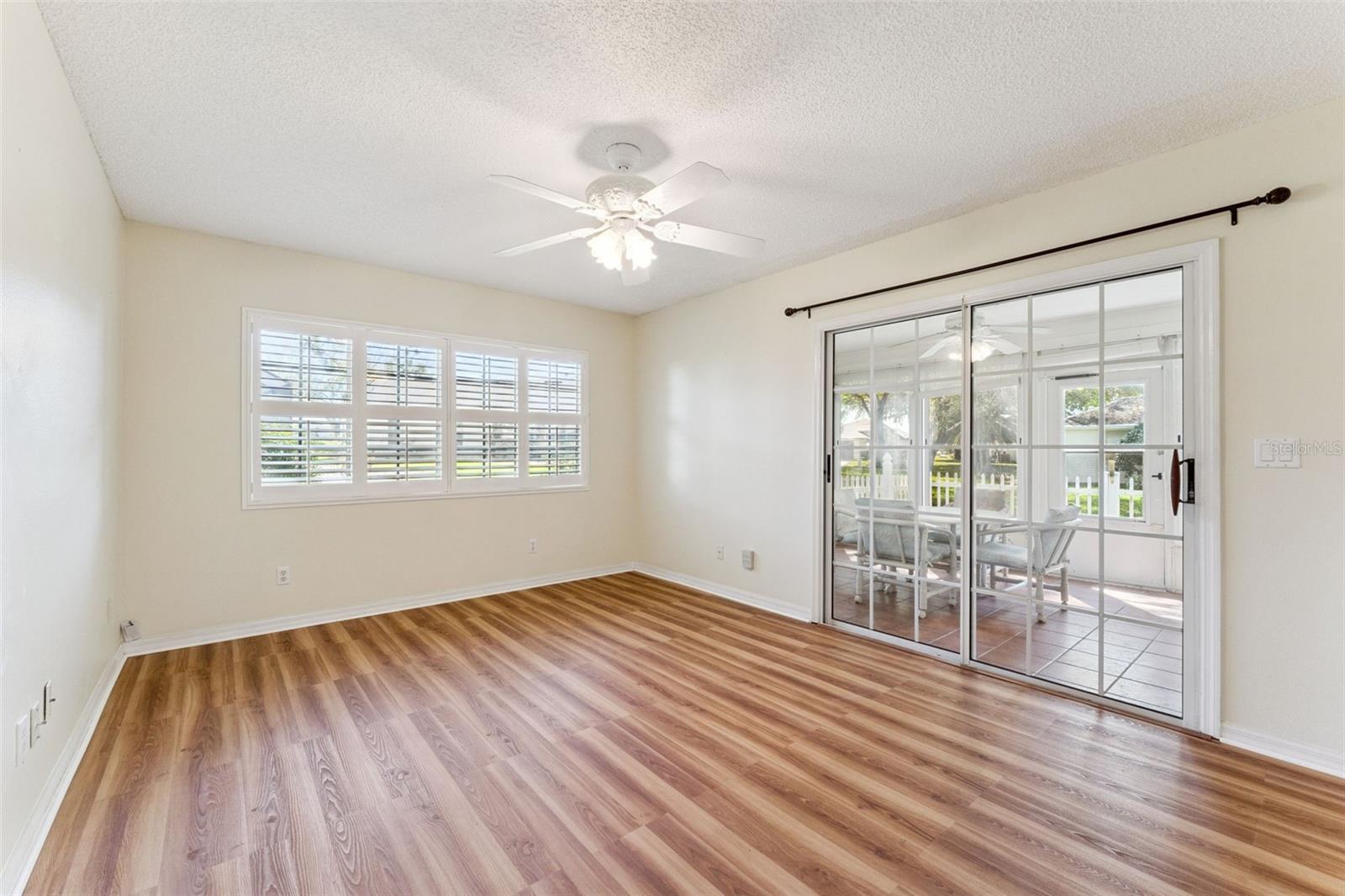 Image 15 of 93 For 27217 Racquet Circle