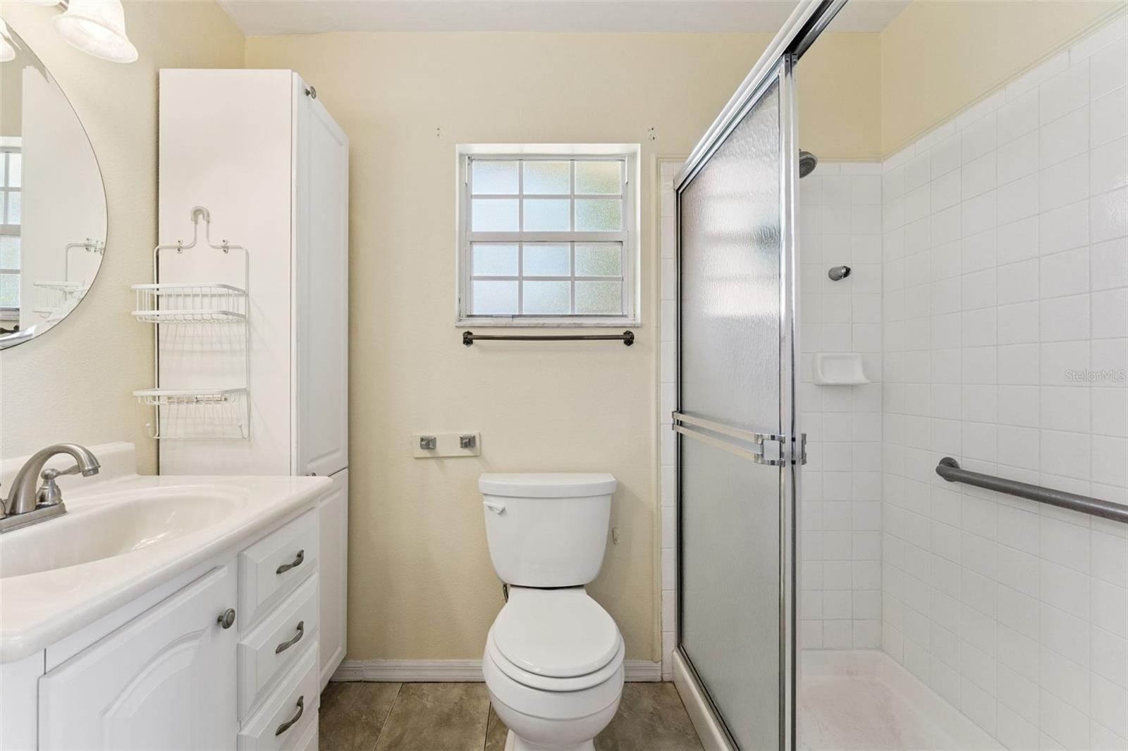 Image 21 of 93 For 27217 Racquet Circle