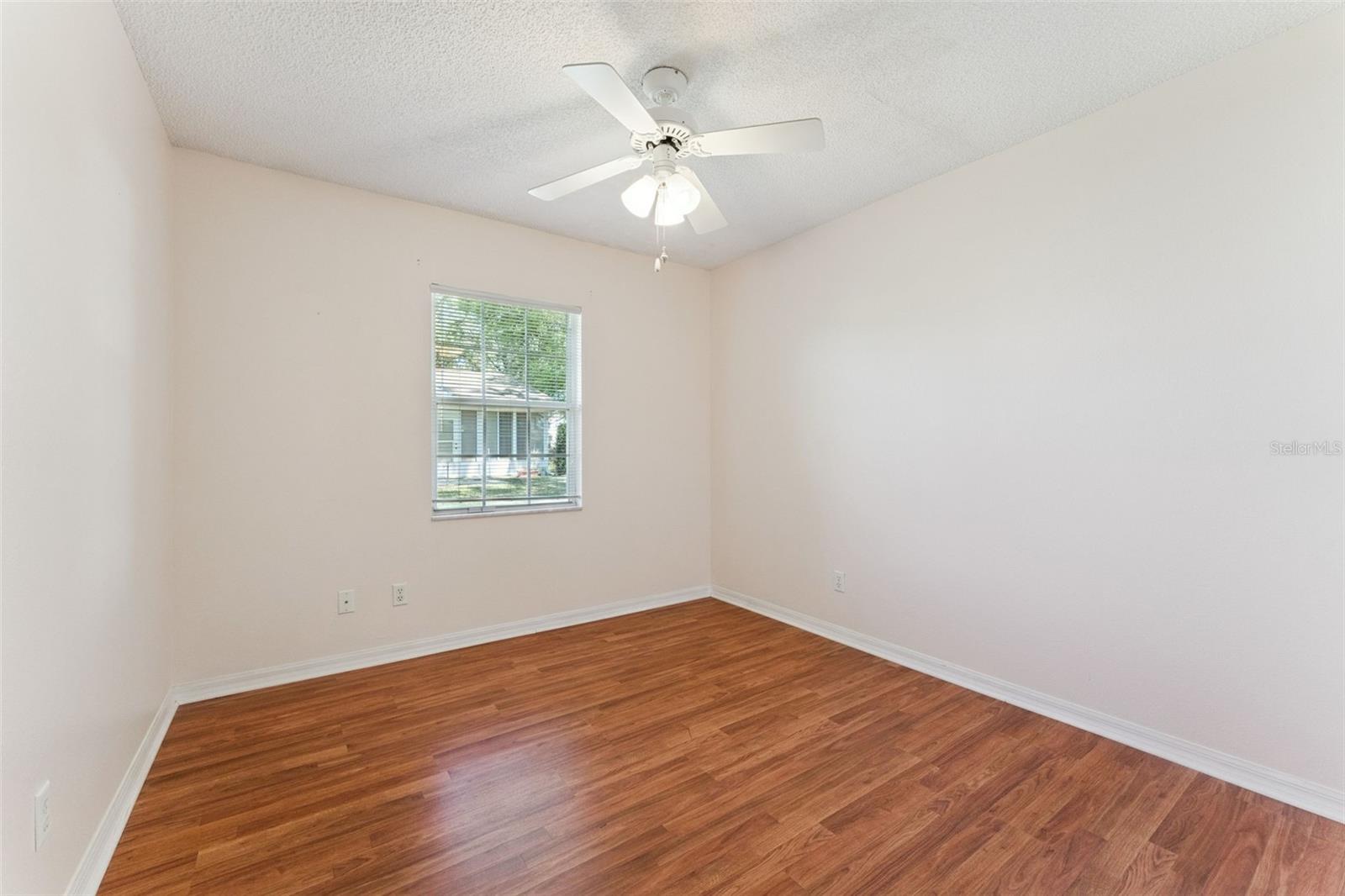 Image 26 of 93 For 27217 Racquet Circle