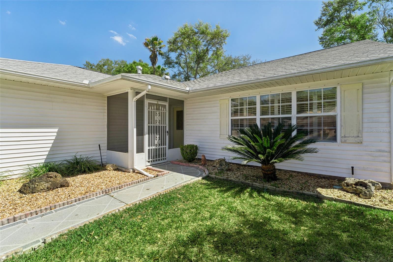 Image 3 of 93 For 27217 Racquet Circle