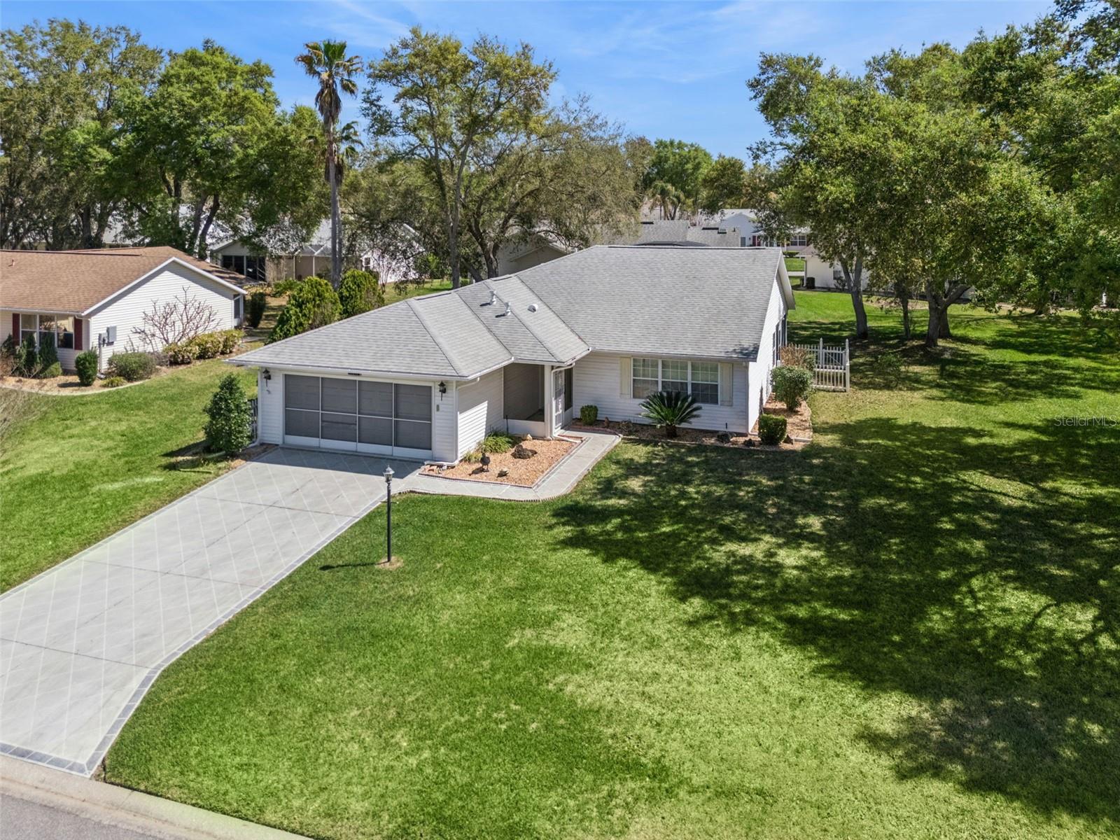 Image 39 of 93 For 27217 Racquet Circle