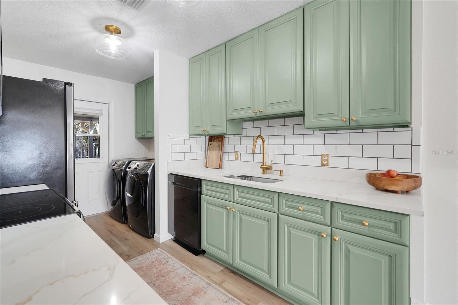 Image 11 of 31 For 30024 Tavares Ridge Boulevard 62