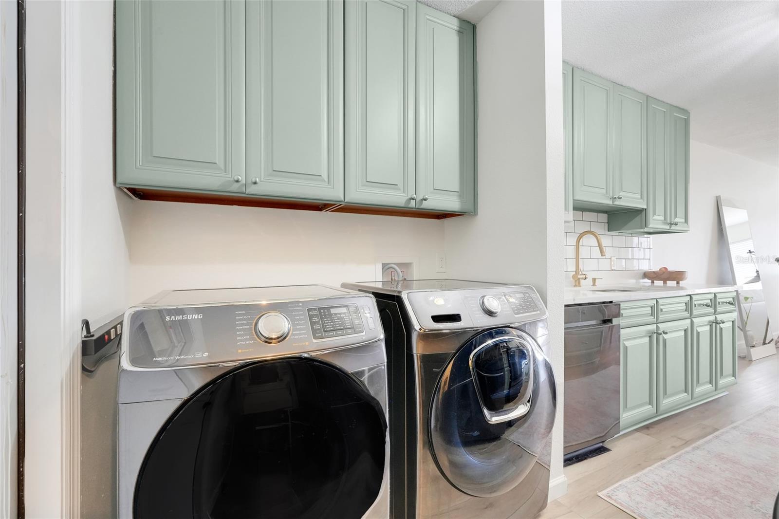 Image 13 of 31 For 30024 Tavares Ridge Boulevard 62